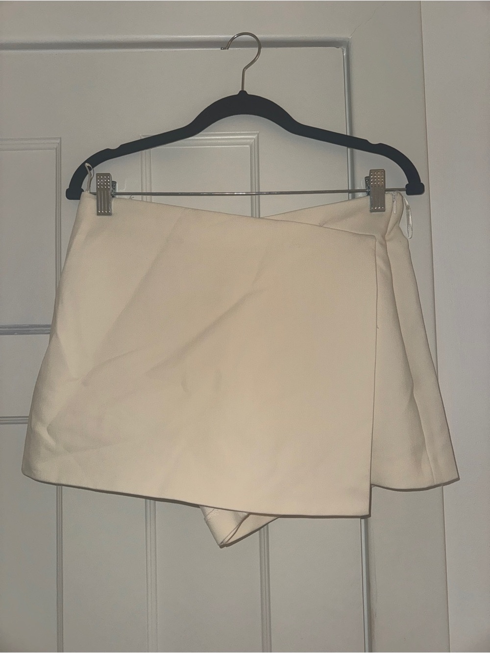 Zara Women's Cream Wrap Skort